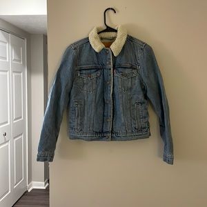 Levi’s Sherpa Jacket - Small - Light Stonewash